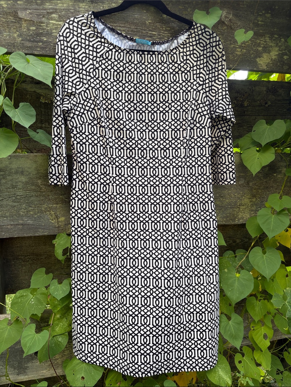 J. McLaughlin Black & White Geometric Sheath Dress Size M